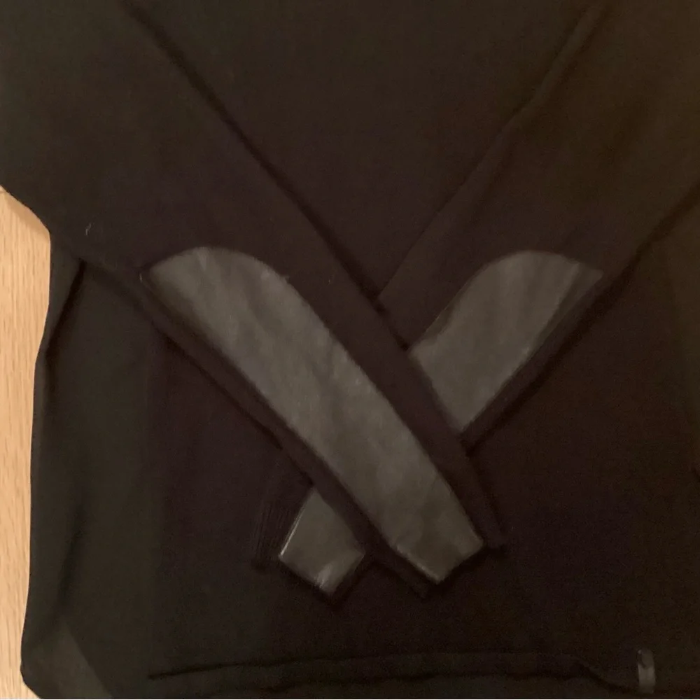 Rudsak Dionne Sweater, Black, Size Medium - Picture 6 of 14